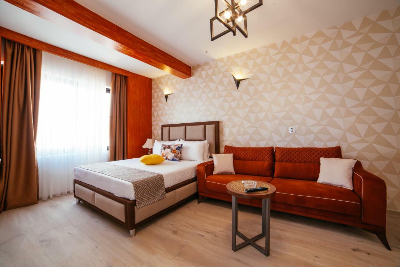 Hotel Platinum Ulcinj Extérieur photo