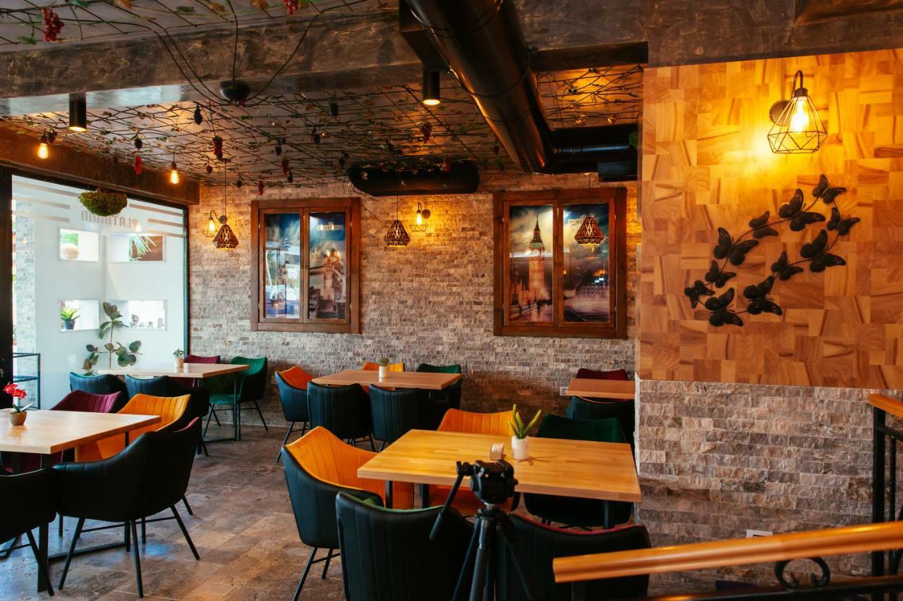 Hotel Platinum Ulcinj Extérieur photo