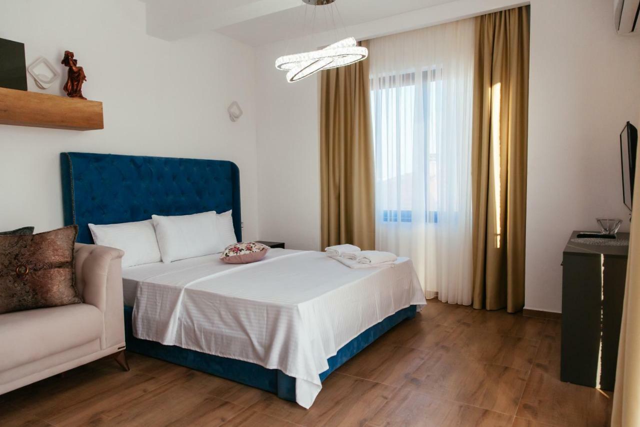 Hotel Platinum Ulcinj Extérieur photo