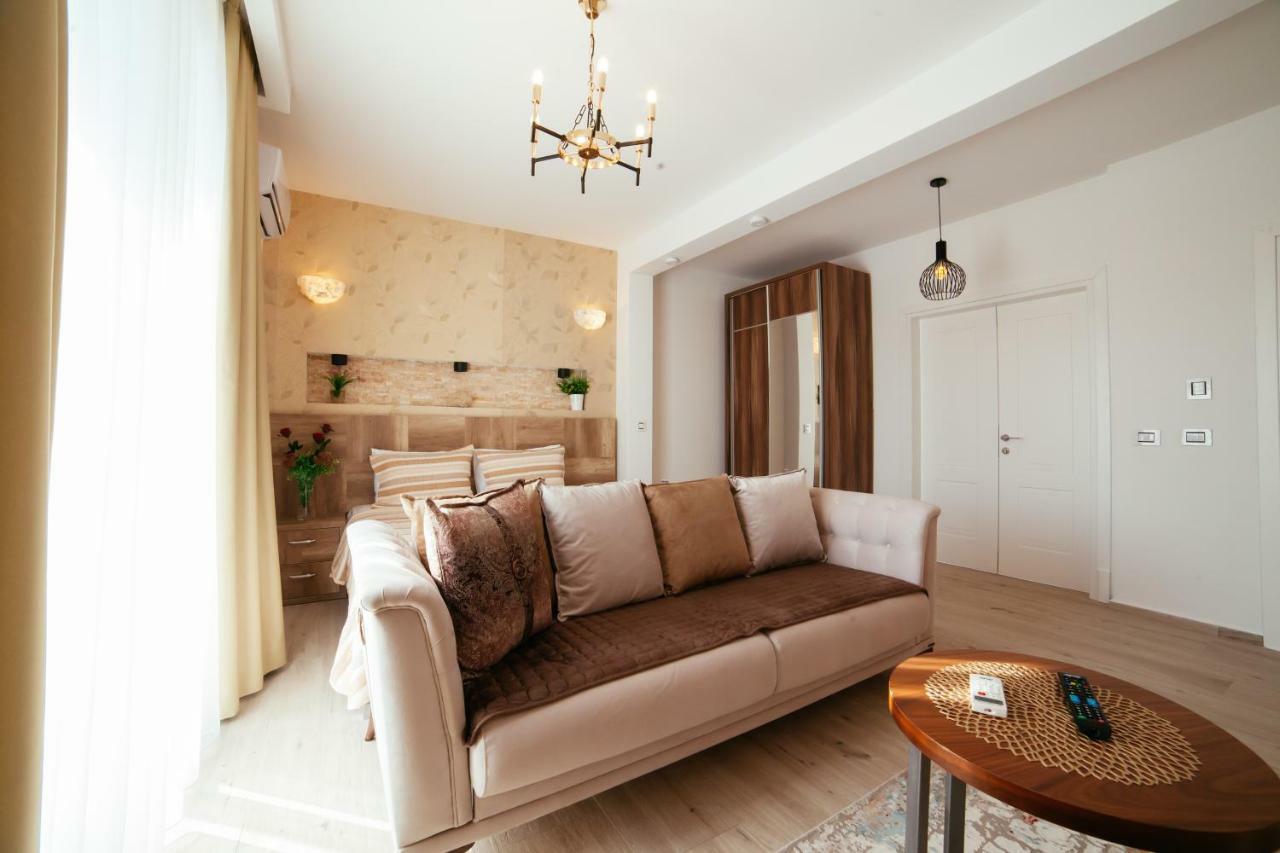 Hotel Platinum Ulcinj Extérieur photo