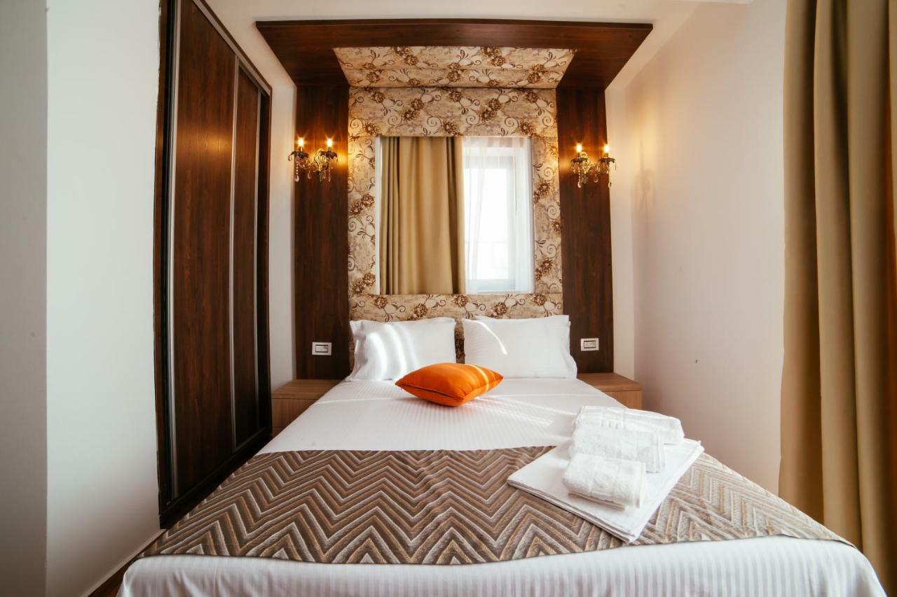 Hotel Platinum Ulcinj Extérieur photo