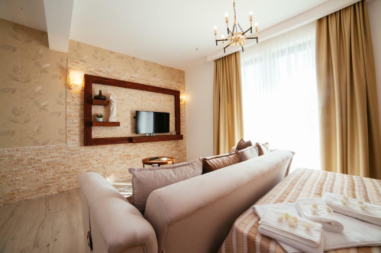 Hotel Platinum Ulcinj Extérieur photo