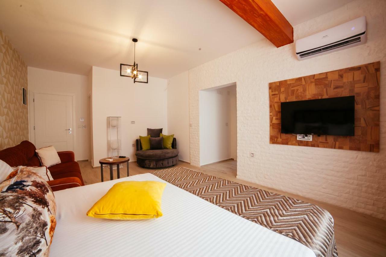 Hotel Platinum Ulcinj Extérieur photo