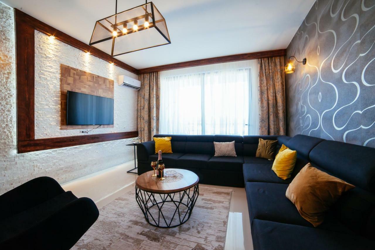 Hotel Platinum Ulcinj Extérieur photo