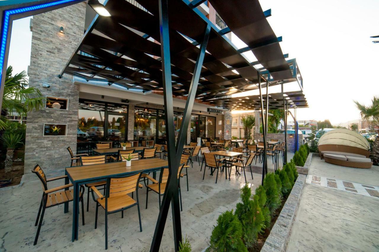 Hotel Platinum Ulcinj Extérieur photo
