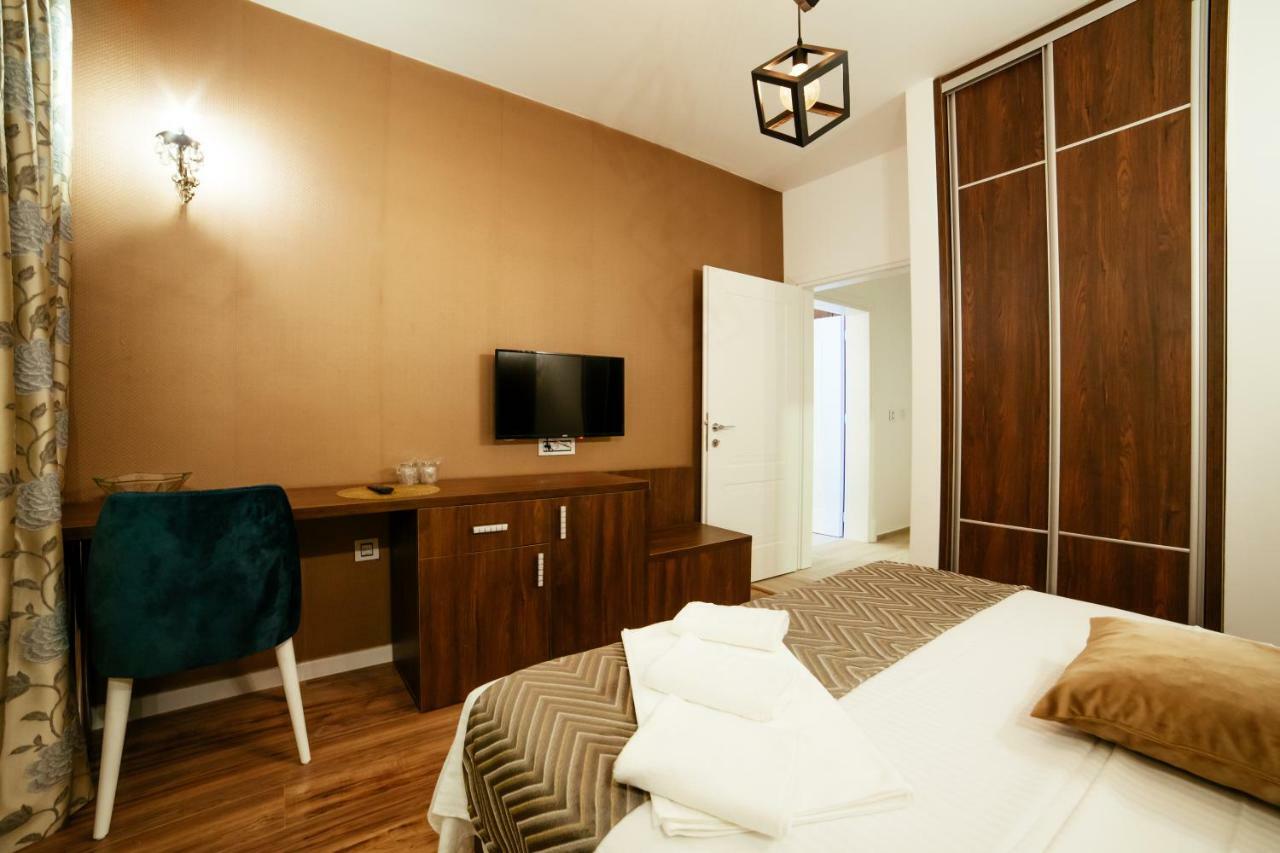 Hotel Platinum Ulcinj Extérieur photo