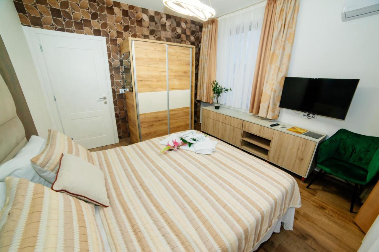 Hotel Platinum Ulcinj Extérieur photo